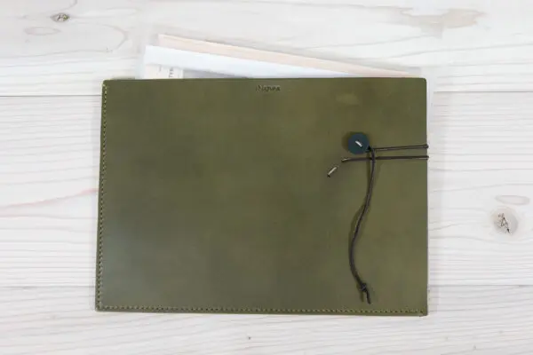 A4ファイルケース（A4クリアファイルが収納可能）】／4色から選べる