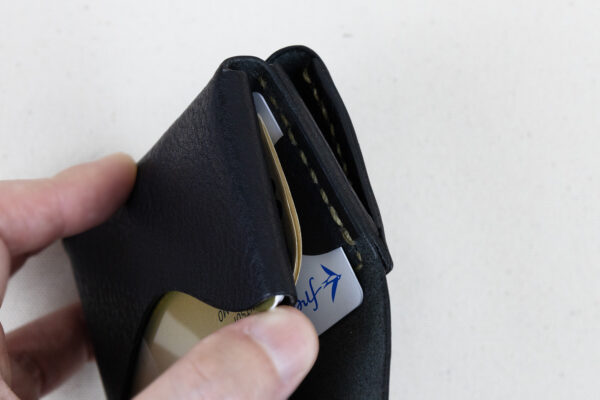 gyuttoヴォーノオイル：ブラック／超小型財布／の商品画像10