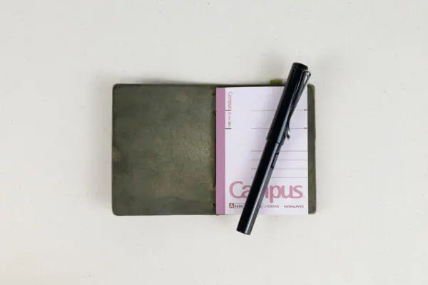 すぐるみ（A7変形）】／A7変形ノートカバー（対応サイズ：102×72mm